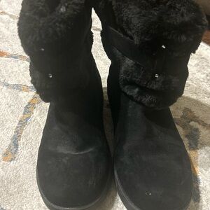 Women's Black Fur-Lined Boots